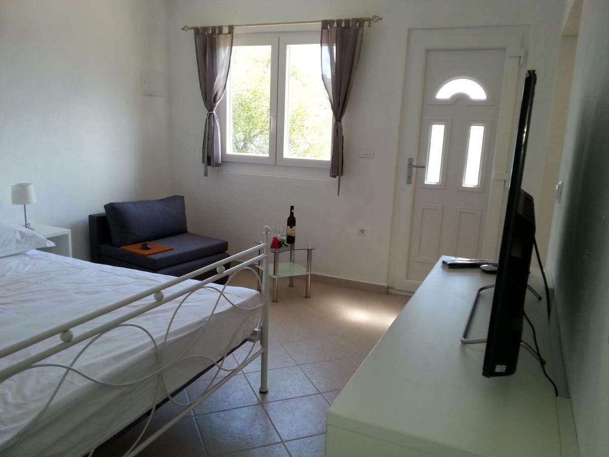 Studio Apartment Luce Marina Ngoại thất bức ảnh